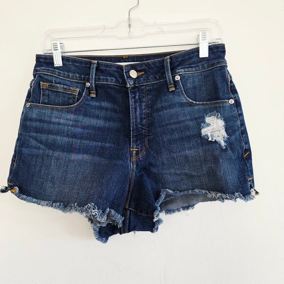 Good American High Rise CutOff Medium - Dark Wash Denim Shorts Size 8 / 29 - Picture 2 of 5